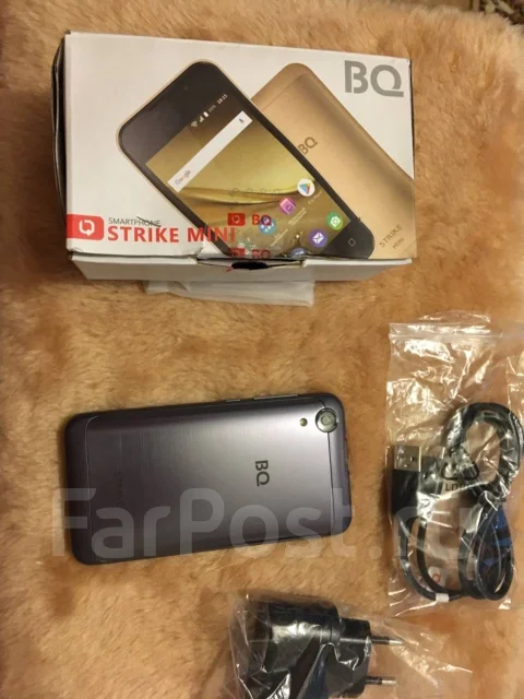 BQ BQ-4072 Strike Mini. �����, �����, 3G, Dual-SIM ����