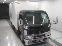 Hino Dutro ����