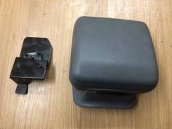 Бардачок. Toyota: Platz, Lite Ace, Corona, Windom, Aristo, Ipsum, Corolla, MR-S, Altezza, Tercel, Dyna, Tundra, Raum, Sprinter, Vista, Mark II Wagon B...