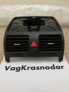 Накладка решетки вентиляционной. Volkswagen Jetta, 1K2, 1K5 Volkswagen Golf, 1K1, 1K5 Двигатели: AXX, BKC, BKD, BLR, BLS, BLX, BLY, BMY, BPY, BSE, BSF...