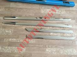 Накладка на дверь. Toyota Harrier, ACU30W, ACU35W, GSU30W, GSU31W, GSU35W, GSU36W, MCU30W, MCU31W, MCU35W, MCU36W, MHU38W Двигатели: 1MZFE, 2AZFE, 2GR...