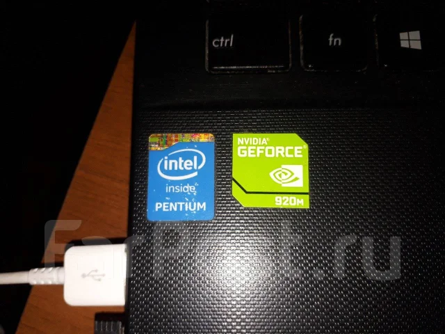 Asus X552. 2,2����, ��� 4 ��, ���� 500���, WiFi: 1, Bluetooth: 1, ����������� �� 2��. ����
