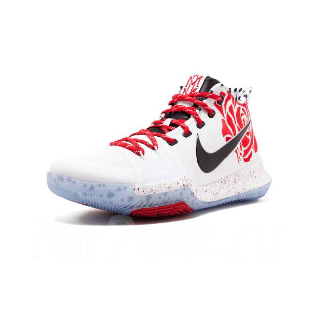 Kyrie 4 mom on sale