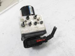 Блок abs. Volkswagen Passat, 3C2, 3C5 Двигатели: AXX, AXZ, BKC, BKP, BLF, BLP, BLR, BLS, BLV, BLX, BLY, BMA, BMB, BMP, BMR, BPY, BSE, BSF, BUZ, BVE, B...