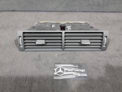 Решетка вентиляционная. Audi: A4 Avant, A4, Quattro, RS4, S4 Двигатели: AKE, ALT, ALZ, AMB, AMM, ASB, ASN, AUK, AVB, AVF, AVJ, AVK, AWA, AWX, AYM, BAU...