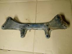 Балка поперечная. Toyota: Mark II Wagon Blit, Crown Majesta, Crown, Verossa, Mark II, Altezza, Cresta, Progres, Brevis, Chaser Двигатели: 1GFE, 1JZGE...