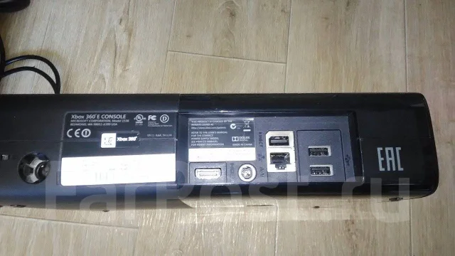 Microsoft Xbox 360 E ����