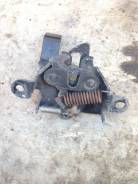 Замок капота. Toyota Vista, CV30, SV30, SV32, SV33, SV35 Toyota Camry, CV30, SV30, SV32, SV33, SV35 Двигатели: 2CT, 3SFE, 3SGE, 4SFE