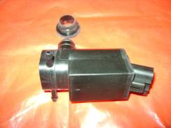 Мотор бачка омывателя. Toyota: Windom, Corona, Crown, Allex, ist, Verossa, Ipsum, Camry Gracia, Corolla, Tercel, Yaris Verso, Raum, Regius, Carina, Vi...