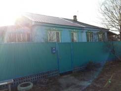 Продается дом в с. Васильевка Михайловского района. Улица Комсомольская 55, р-н Михайловский, площадь дома 62 кв. м., скважина, электричество 15 кВт...