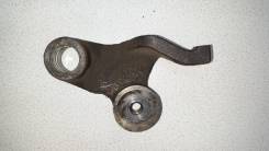 Кронштейн ролика. Mitsubishi: Strada, Eclipse, Grandis, L200, Lancer Cedia, Delica, L300, L400, Triton, Aspire, L300 Truck, Lancer, Mirage, Montero Sp...