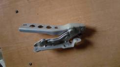 Крепление капота. Skoda Octavia, 1Z3, 1Z5, 933 Двигатели: AZV, BCA, BGU, BJB, BKC, BKD, BLF, BLR, BLS, BLX, BLY, BMM, BMN, BSE, BSF, BUD, BVX, BVY, BV...