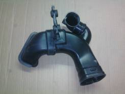 Воздухозаборник. Honda CR-V, RE3, RE4 Двигатели: K24Z1, K24Z4, N22A2, R20A1, R20A2