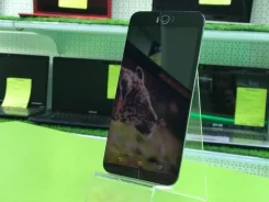 Asus ZenFone Selfie. �/�, Dual-SIM. ��� �����