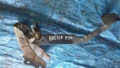 Педаль тормоза. Nissan Presage, HU30, NU30, TNU30, TU30, U30, VNU30, VU30 Nissan R'nessa, N30, NN30, PNN30 Nissan Bassara, JHU30, JNU30, JTNU30...