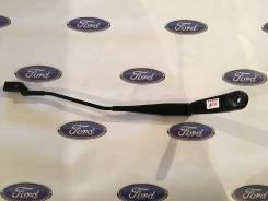 Держатель щетки стеклоочистителя. Ford Mondeo, CA2, BG, BD, BE Двигатели: AOBA, AOBC, HUBA, PNBA, Q4BA, QXBA, QXBB, SEBA, TBBA, TNBA, TPBA, UFBA, KNBA...