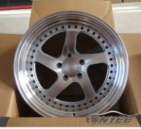 Rotiform. 9.5x18", 5x114.30, ET30, ЦО 73,1 мм. Под заказ