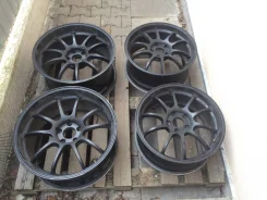 Advan Racing RZ-DF. 8.0/9.5x18", 5x112, �� 66,6���. ����