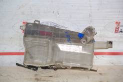 Бачок стеклоомывателя. Mitsubishi Pajero Mini, H51A, H56A Mitsubishi Pajero Junior, H57A Mitsubishi Minica, H31A, H32A, H32V, H36A, H37A, H37V Двигате...