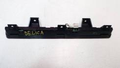 Стоп-сигнал. Mitsubishi Delica, PA3V, PA4W, PA5V, PA5W, PB4V, PB5V, PB5W, PC4W, PC5W, PD4W, PD5V, PD6W, PD8W, PE8W, PF6W, PF8W Mitsubishi L400, PB4V Д...