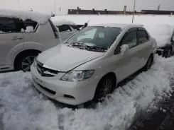 Honda Fit Aria. GD8 ����
