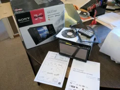 Sony XAV-E70BT ����