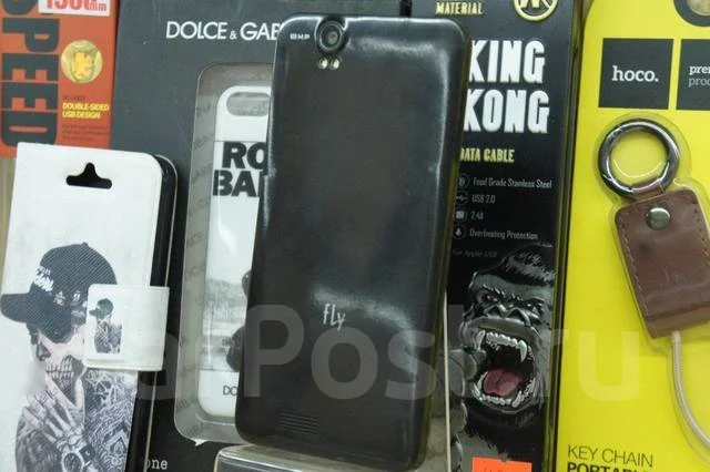 Fly IQ4512 Quad Evo Chic 4. �/�, Dual-SIM ����