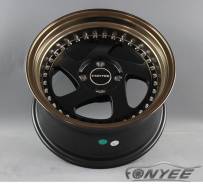 Rotiform. 8.0x15", 4x100.00, ET25, ЦО 73,1 мм. Под заказ