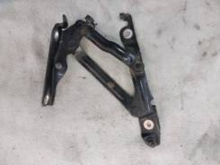 Крепление крышки багажника. Mazda Mazda3, BK Двигатели: Y601, L3VE, ZJVE, LF17, Z6, RF7J