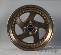 Rotiform. 7.0x15", 4x100.00, ET30, ЦО 73,1 мм. Под заказ