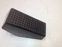 Подставка под ногу. Mitsubishi Delica, PA3V, PA3W, PA4W, PA5V, PA5W, PB4W, PB5V, PB5W, PB6W, PC4W, PC5W, PD4W, PD5V, PD6W, PD8W, PE8W, PF6W, PF8W Mits...