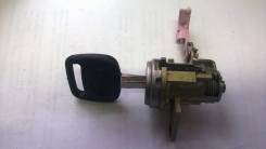 Личинка замка. Toyota Nadia, SXN10, SXN10H Toyota Ipsum, SXM10G, SXM15, SXM15G Toyota Gaia, SXM10G, SXM15, SXM15G