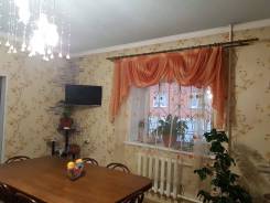 Продам коттедж. Улица Попова 74а, р-н Слобода, площадь дома 279 кв. м., централизованный водопровод, электричество 15 кВт, отопление твердотопливное...