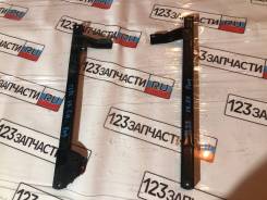 Крепление радиатора. Suzuki Escudo, TA02W, TA52W, TD02W, TD32W, TD52W, TD62W, TL52W Двигатель J20A