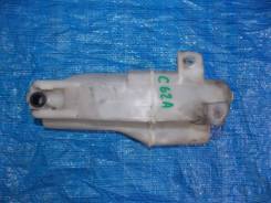 Бачок стеклоомывателя. Mitsubishi Lancer, C61A, C62A Mitsubishi Mirage, C51A, C52A, C53A, C61A, C62A, C63A, C64A, C72A, C73A, C74A Mitsubishi Colt, C5...