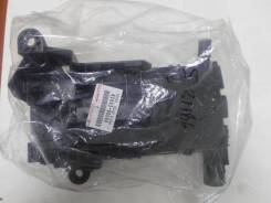 Корпус предохранителей Toyota. Toyota Land Cruiser Prado, GDJ150, GDJ150L, GDJ150W, GRJ150, GRJ150L, GRJ150W, GRJ151, GRJ151W, GRJ152, KDJ150, KDJ150L...