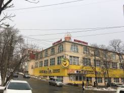 Сдам торговую площадь в ТЦ "Лидер". 70 кв. м., улица Светланская 150, р-н Луговая. Дом снаружи
