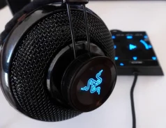 Razer Megalodon ����