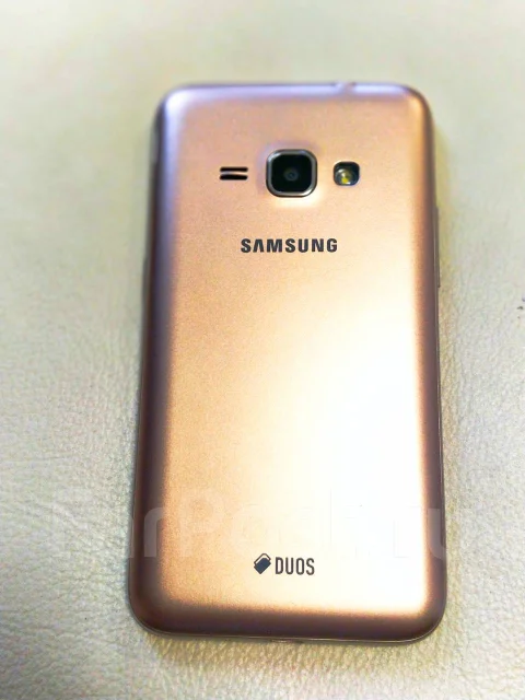Samsung Galaxy J1. �/� ����