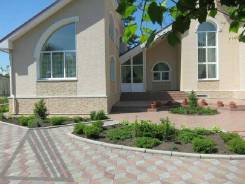 Продам Новый дом напротив Ботанического сада. Улица Шестая 14а, р-н Океанская, площадь дома 420 кв. м., скважина, электричество 30 кВт, отопление элек...