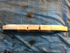 Пенопласт жесткости переднего бампера Toyota Corolla Fielder NZE121. Toyota Corolla Fielder, NZE121, NZE121G