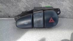 Кнопка включения обогрева. Mitsubishi Libero, CB1V, CB2V, CB2W, CB4W, CB5W, CB8V, CB8W, CD2V, CD5W, CD8V, CD8W Двигатели: 4D68, 4G13, 4G15, 4G92, 4G93