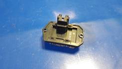 Реостат печки. Toyota RAV4, ACA20, ACA20W, ACA21, ACA21W, ACA23, ACA26, ACA28, CLA20, CLA21, ZCA25, ZCA25W, ZCA26, ZCA26W Двигатели: 1AZFE, 1CDFTV, 1Z...