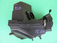 Корпус воздушного фильтра. Nissan X-Trail, NT30, T30 Nissan Serena, RC24, TC24, TNC24 Двигатели: QR20DE, QR25DE, YD22ETI