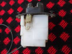 Замок двери. Honda: Zest, Accord, Accord Tourer, Stream, Airwave, Mobilio Spike, Crossroad, Life, Freed, Partner, Odyssey, FR-V, Edix, Stepwgn Двигате...