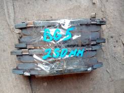 Колодка тормозная. Subaru Legacy, BG3, BD5, BG9, BGA, BG4, BD3, BD2, BGB, BGC, BG5, BD9, BD4, BG7, BG2 Двигатели: EJ18, EJ20, EJ25, EJ22