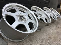 RAYS Daytona. 9.0x17", 5x114.30, ET25, ЦО 70,0 мм.
