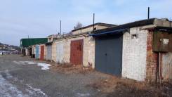 Гаражи капитальные. улица Молодёжная 18, р-н район больницы, 40 кв. м., электричество, подвал.