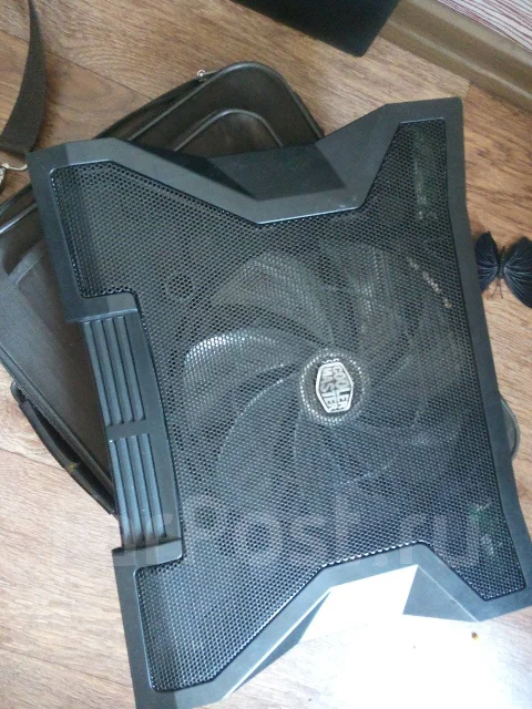 Acer Aspire 5750. 15.6", 2����, ��� 8 ��, ���� 640���, WiFi: 1, Bluetooth: 1, ����������� �� 4��. ����