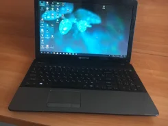 Packard Bell. 15.6", 1,6����, ��� 8 ��, ���� 250���, WiFi: 1, ����������� �� 2��. ����